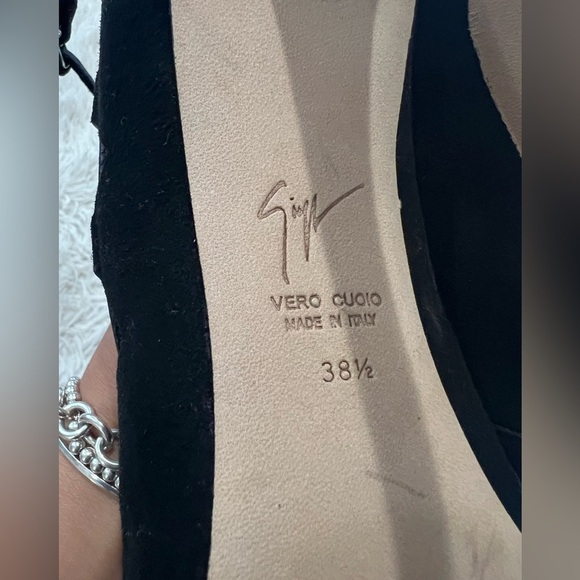 Giuseppe Zanotti Heels - black - size 38 1/2” US 8 - Picture 8 of 10